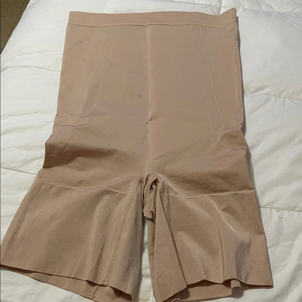 SPANX Women's NEW Oncore High Waist Mid Thigh Shaper Tummy Control in Soft Nude